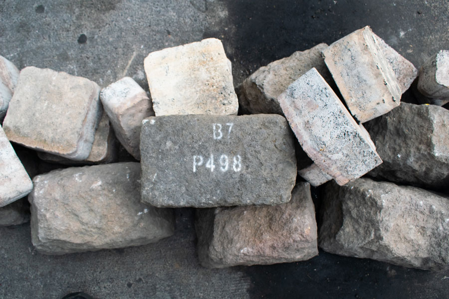 piedras bloquean vías