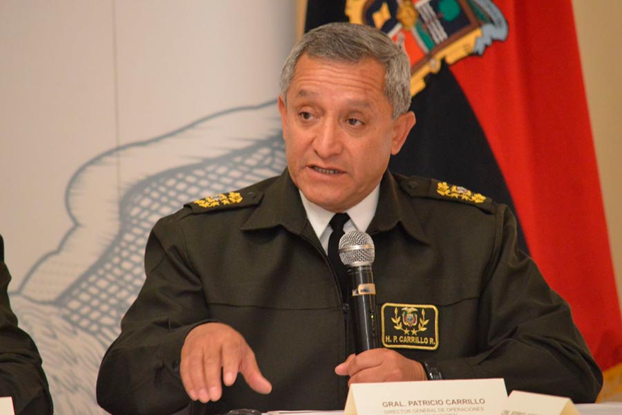 policía por el coronavirus