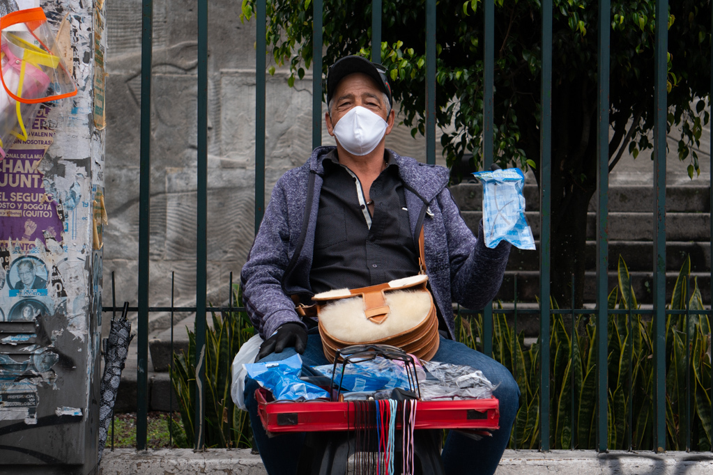 vendedor ambulante en Quito post covid-19
