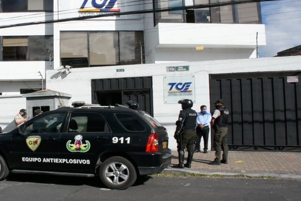 alerta de bomba en el TCE