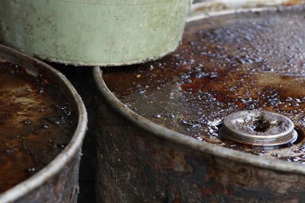 descubrimiento de petróleo