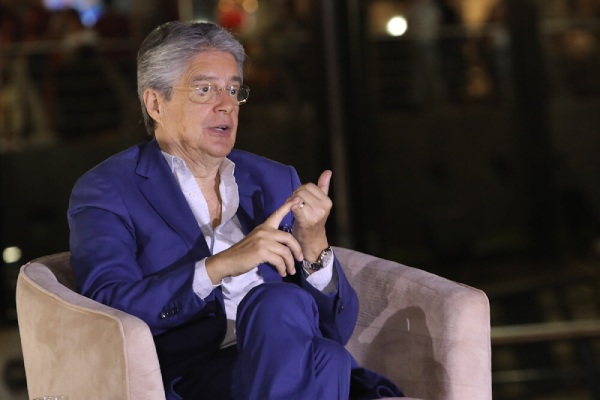 CNE notificó a Guillermo Lasso