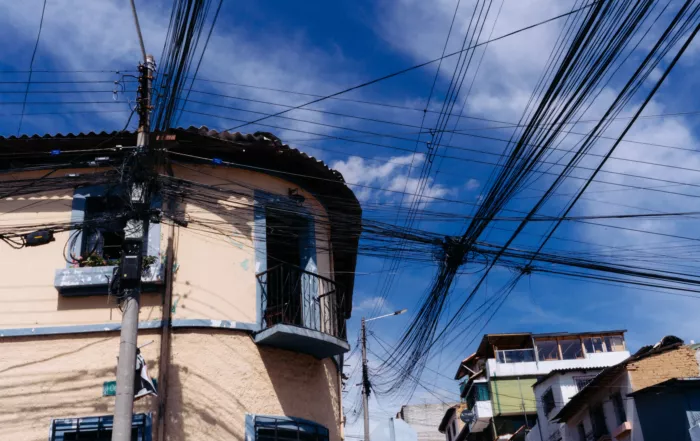 Tallarines eléctricos en San Juan.